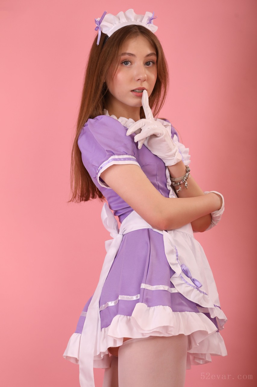 [208P+1V] Alissa紫色女仆装写真