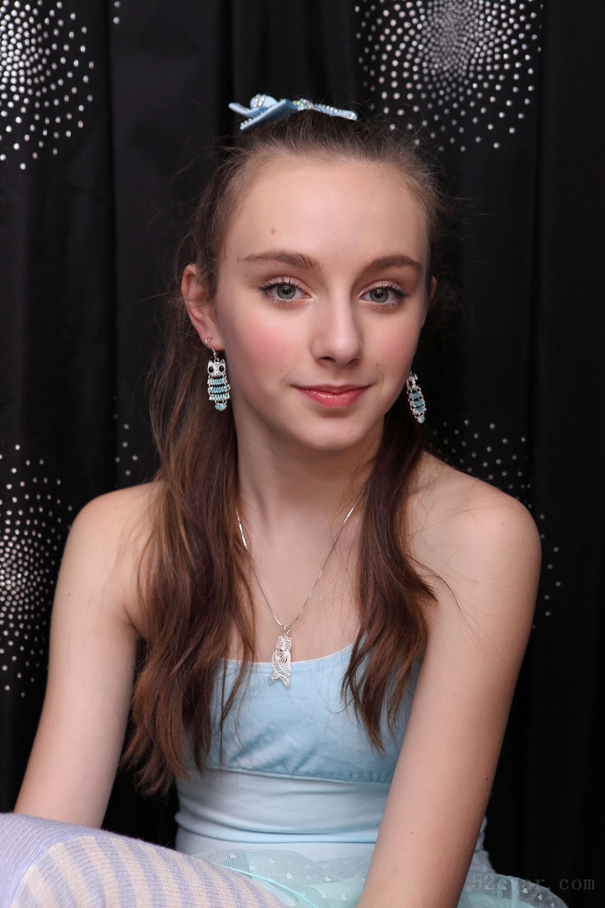 [273P+2V] Katie淡绿色舞蹈服写真