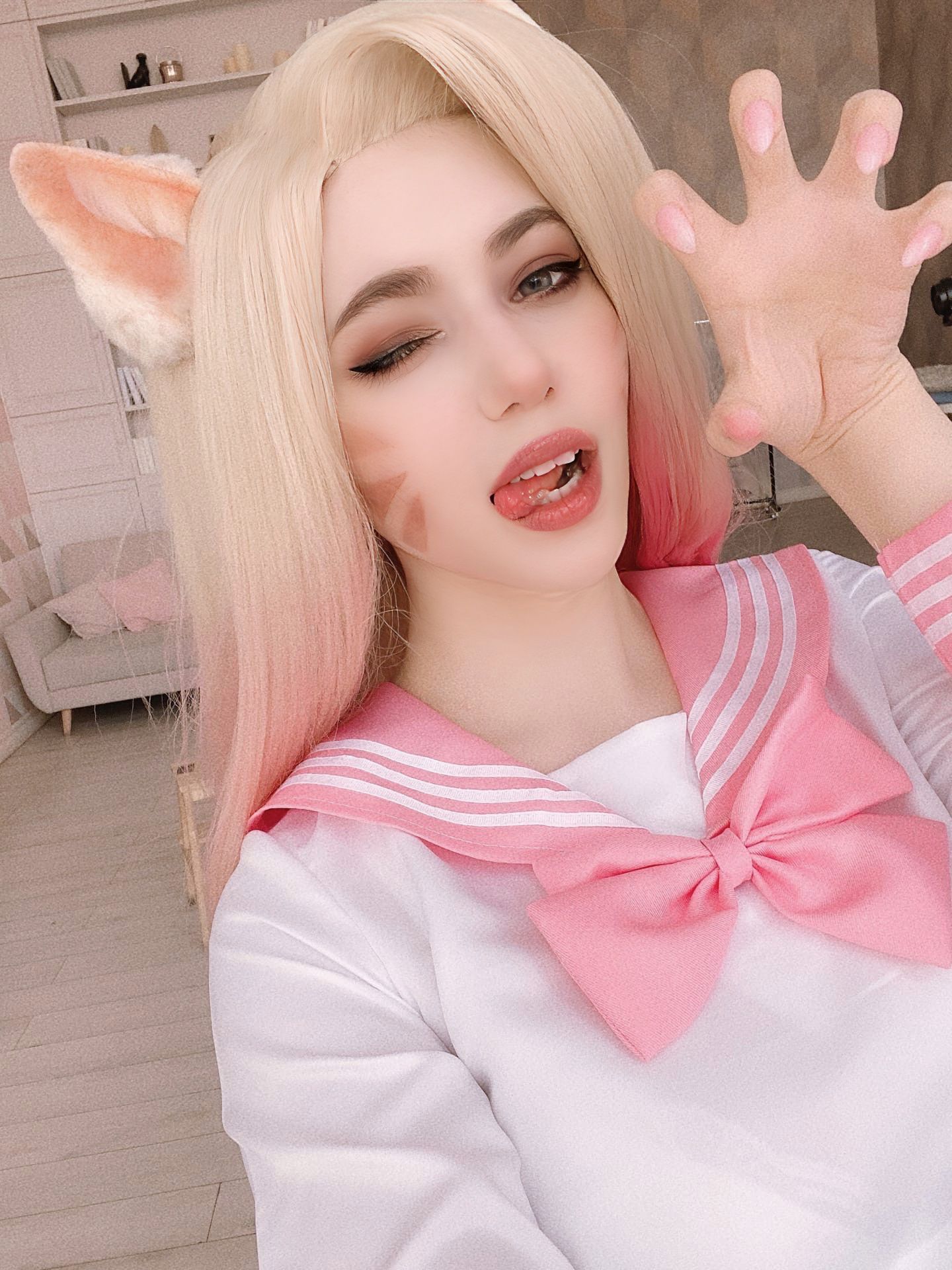 【AlinaBecker】AhriSchoolgirl