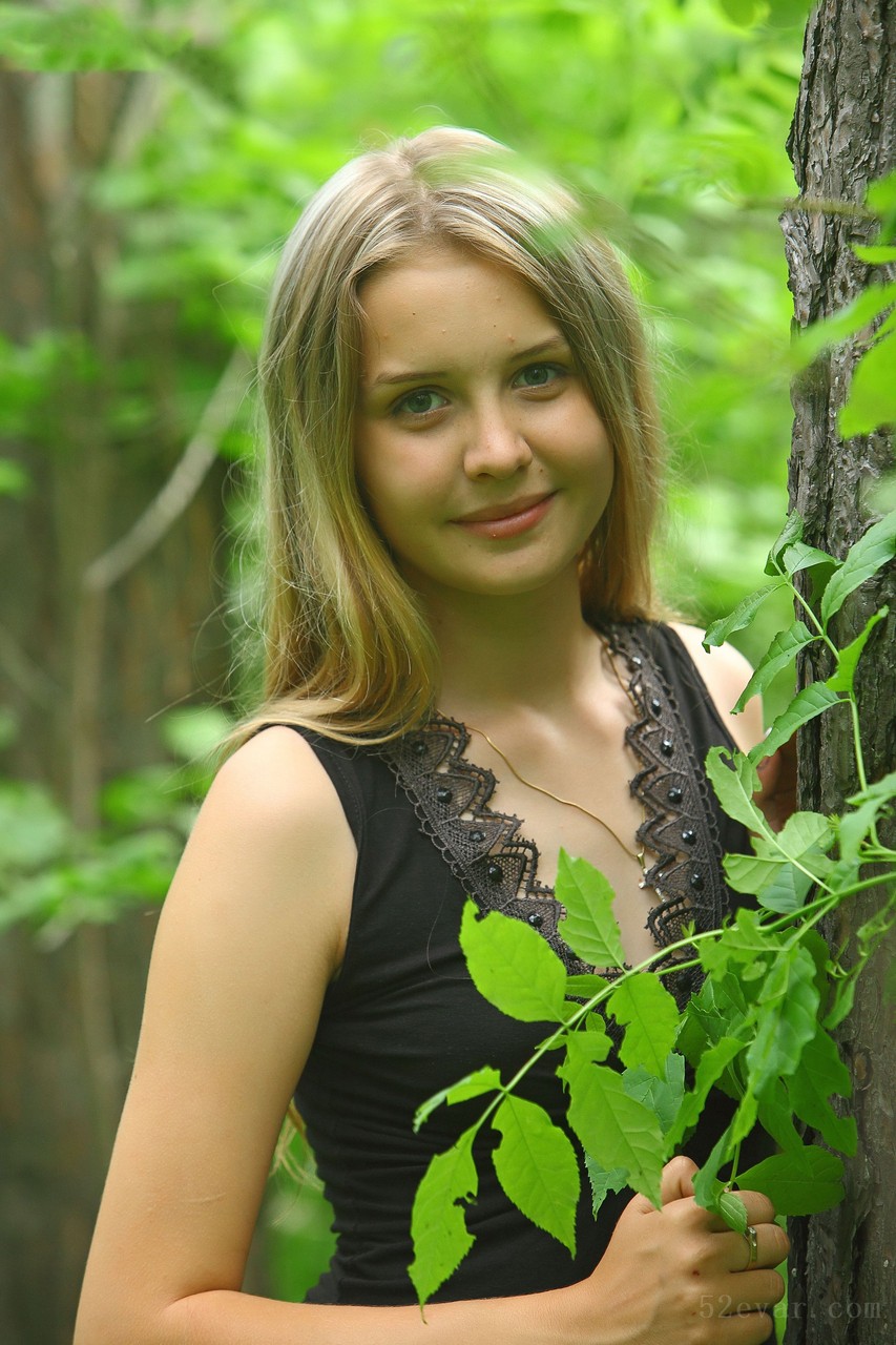 [141P+1V] Mika连体短裙写真